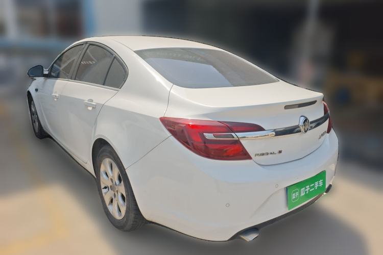 Used Buick Regal 2015 1.6T Leading Technology Model Rear Left 45 Deg