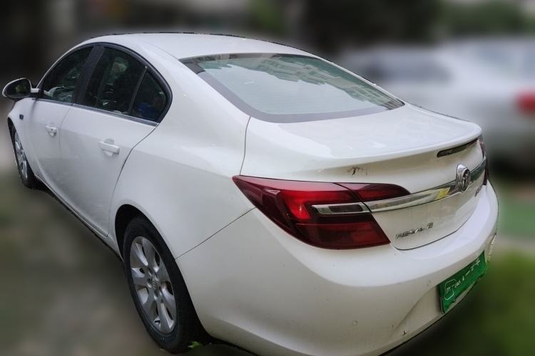 Used Buick Regal 2015 1.6T Leading Technology Model Rear Left 45 Deg