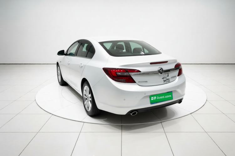 Used Buick Regal 2015 2.0L Leading Fashion Edition Rear Left 45 Deg