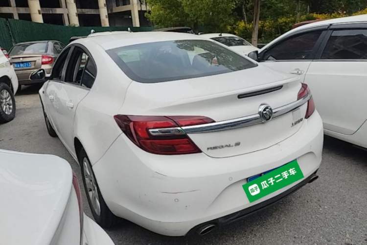 Used Buick Regal 2015 1.6T Leading Technology Model Rear Left 45 Deg