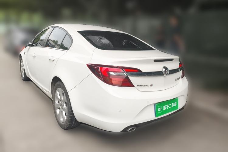 Used Buick Regal 2015 1.6T Leading Technology Model Rear Left 45 Deg