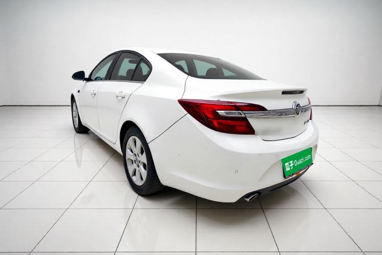 Used Buick Regal 2015 1.6T Leading Technology Model Rear Left 45 Deg