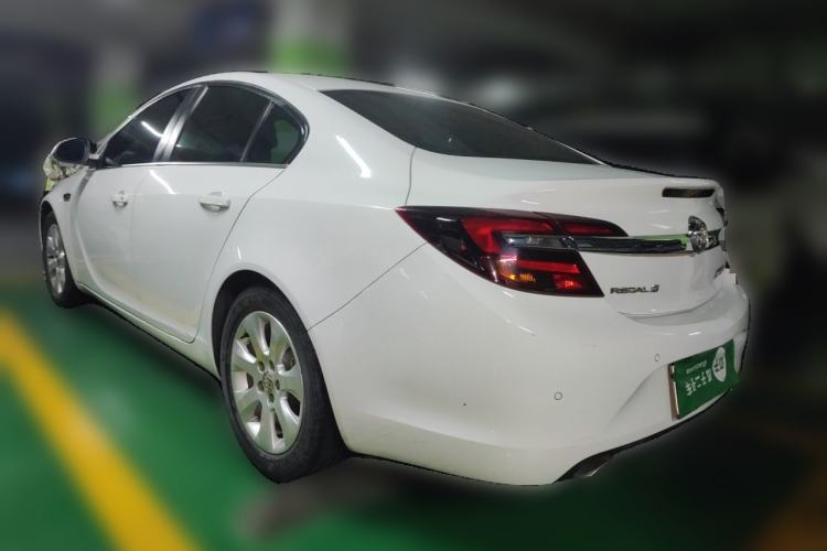 Used Buick Regal 2015 1.6T Fashion Tech Model Rear Left 45 Deg