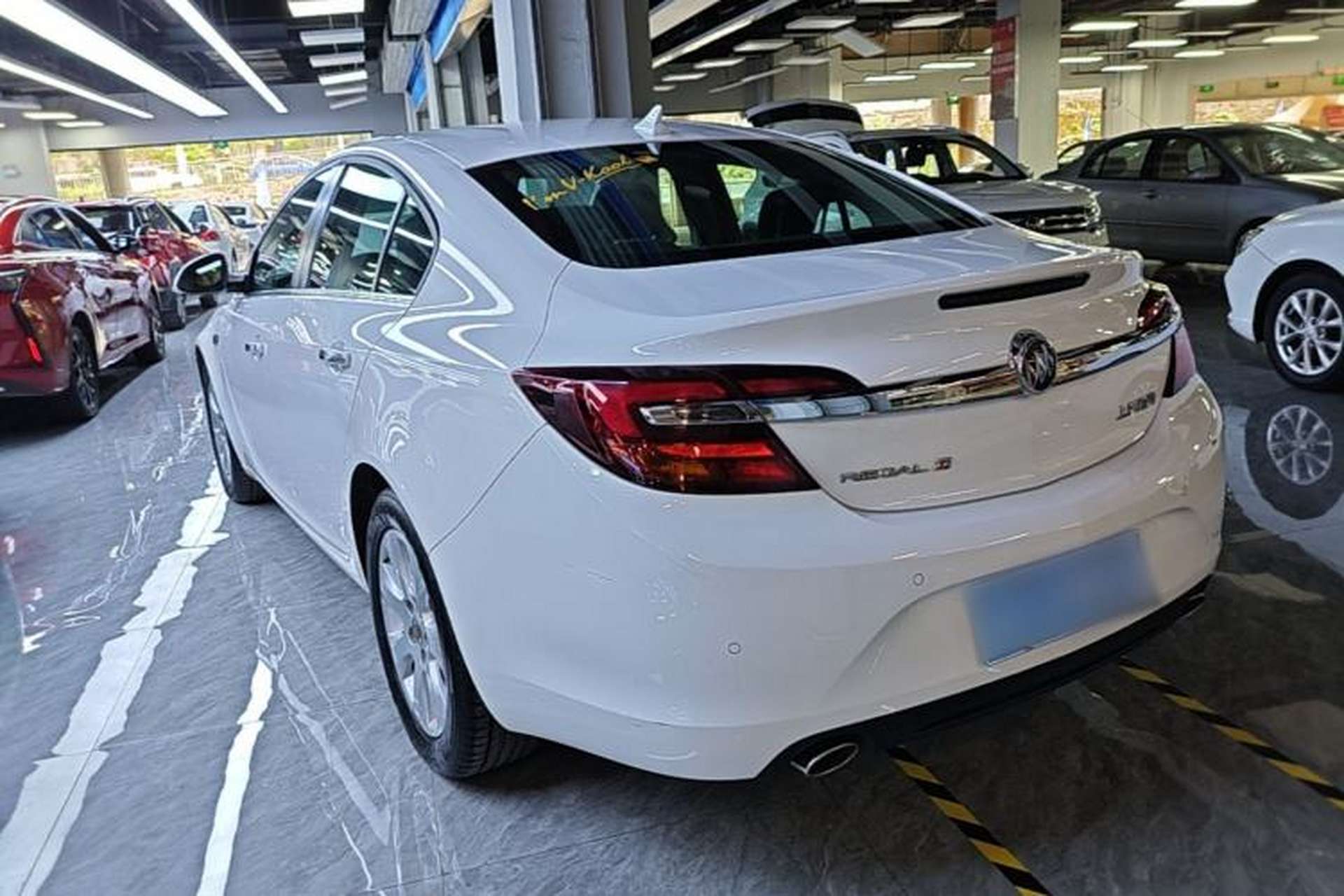 Used Buick Regal 2015 1.6T Elite Tech Model Rear Left 45 Deg