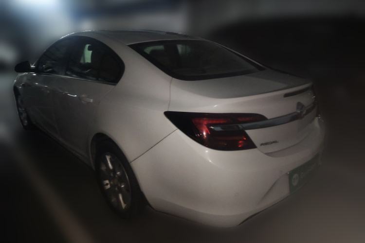 Used Buick Regal 2015 2.0L Leading Fashion Edition Rear Left 45 Deg
