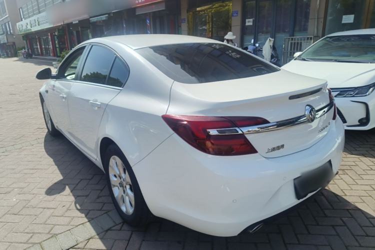 Used Buick Regal 2015 1.6T Leading Technology Model Rear Left 45 Deg