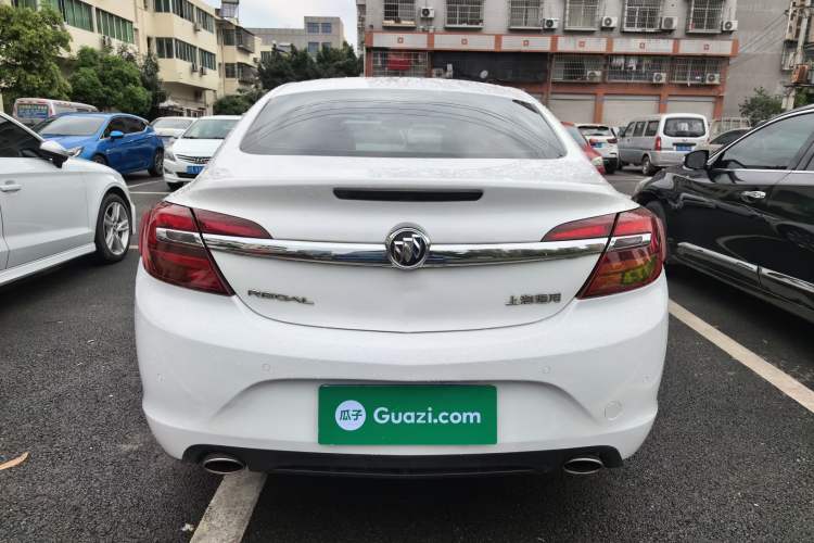 Used Buick Regal 2015 2.0L Leading Fashion Edition Rear