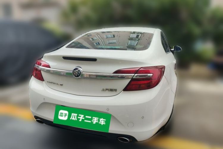 Used Buick Regal 2015 1.6T Leading Technology Model Rear Right 45 Deg