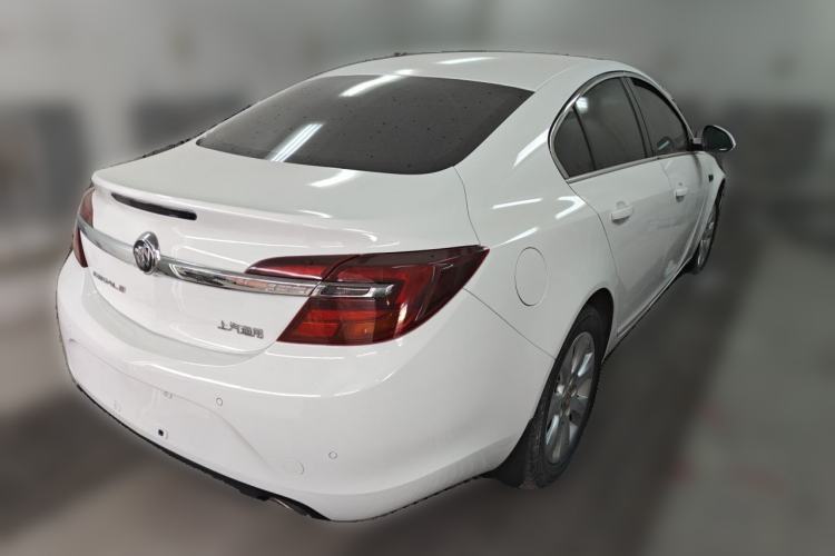 Used Buick Regal 2015 1.6T Leading Technology Model Rear Right 45 Deg