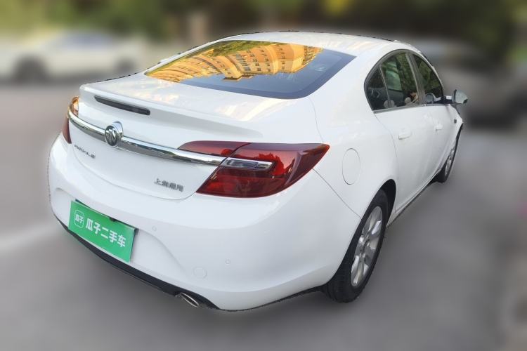Used Buick Regal 2015 1.6T Leading Technology Model Rear Right 45 Deg