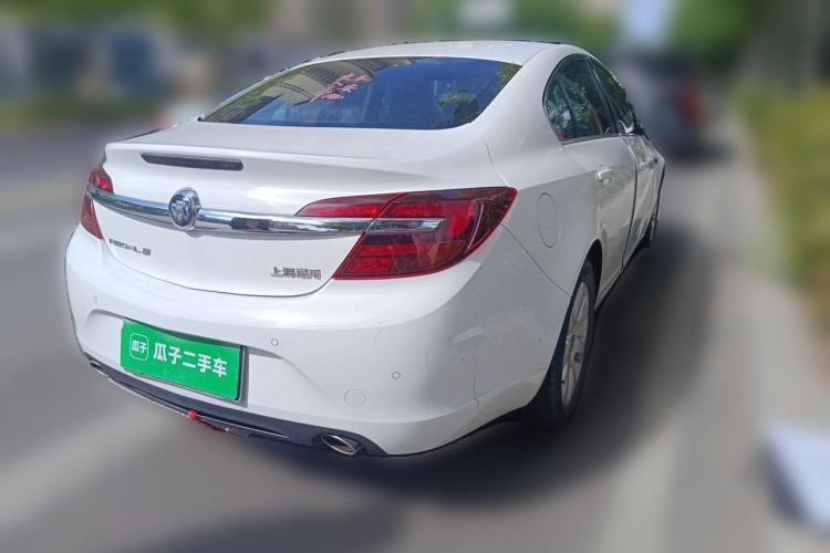 Used Buick Regal 2015 1.6T Leading Technology Model Rear Right 45 Deg