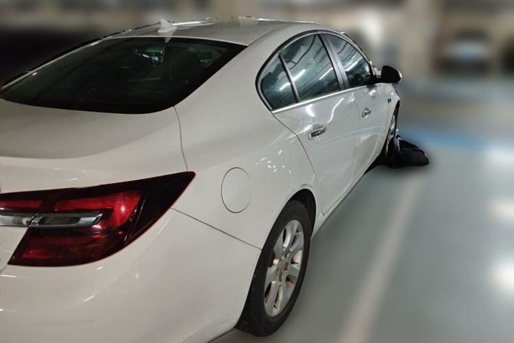 Used Buick Regal 2015 1.6T Elite Tech Model Rear Right 45 Deg