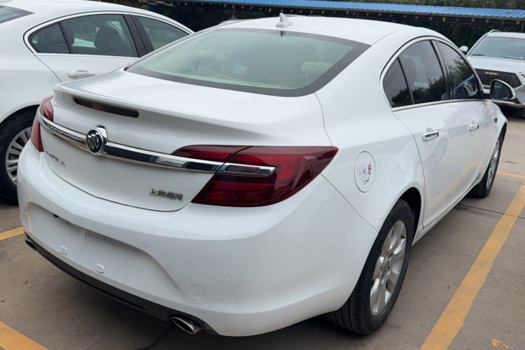 Used Buick Regal 2015 2.0L Elite Fashion Edition Rear Right 45 Deg