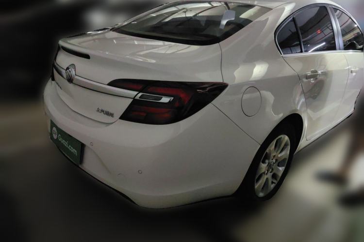 Used Buick Regal 2015 2.0L Leading Fashion Edition Rear Right 45 Deg