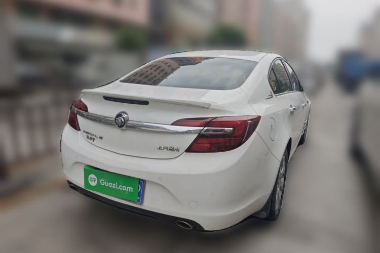 Used Buick Regal 2015 1.6T Leading Technology Model Rear Right 45 Deg
