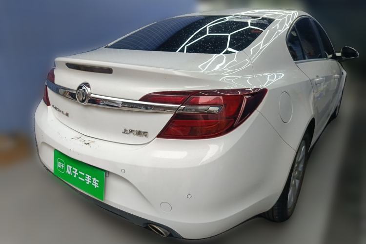 Used Buick Regal 2015 1.6T Leading Technology Model Rear Right 45 Deg