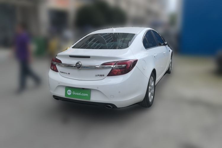 Used Buick Regal 2015 1.6T Leading Technology Model Rear Right 45 Deg