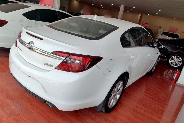 Used Buick Regal 2015 2.0L Leading Fashion Edition Rear Right 45 Deg