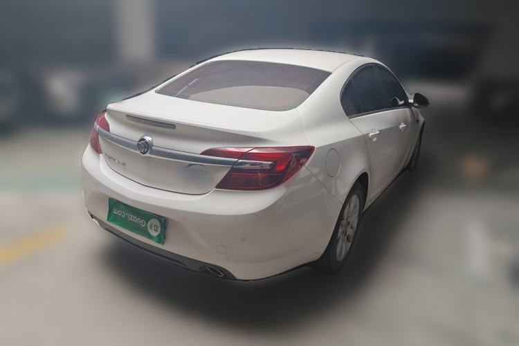 Used Buick Regal 2015 1.6T Leading Technology Model Rear Right 45 Deg
