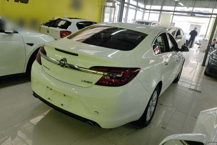 Used Buick Regal 2015 2.0L Elite Fashion Edition Rear Right 45 Deg