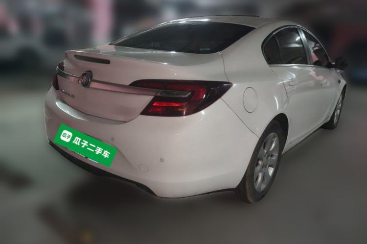 Used Buick Regal 2015 1.6T Leading Technology Model Rear Right 45 Deg