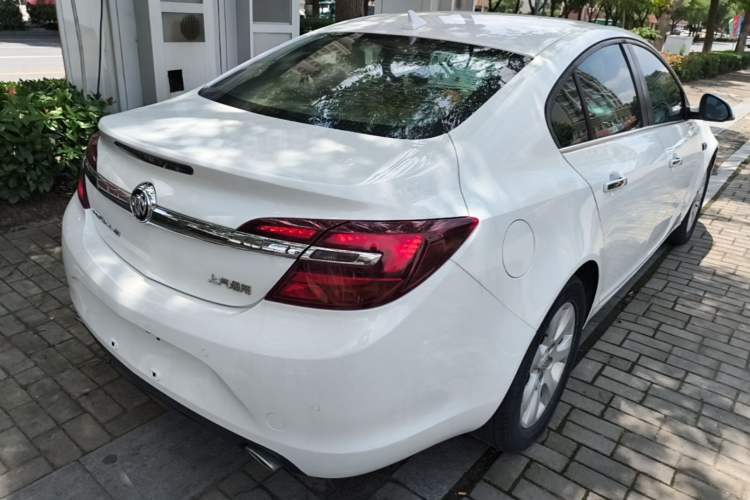 Used Buick Regal 2015 1.6T Elite Tech Model Rear Right 45 Deg