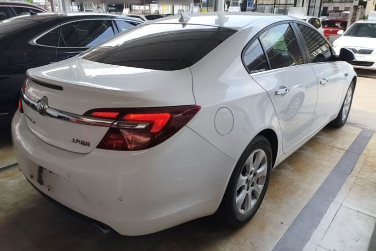 Used Buick Regal 2015 1.6T Elite Tech Model Rear Right 45 Deg