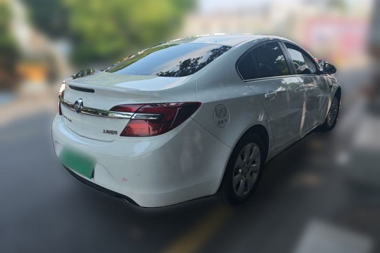 Used Buick Regal 2015 1.6T Leading Technology Model Rear Right 45 Deg
