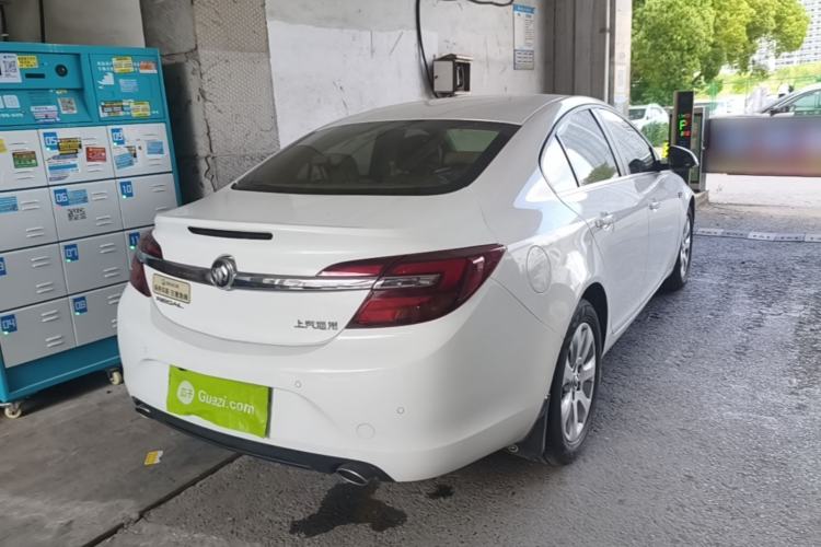 Used Buick Regal 2015 2.0L Leading Fashion Edition Rear Right 45 Deg