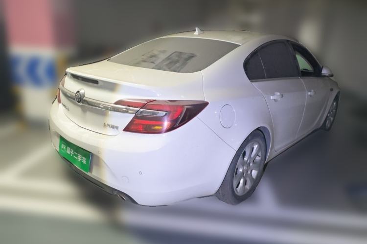 Used Buick Regal 2015 2.0L Leading Fashion Edition Rear Right 45 Deg