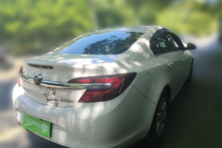 Used Buick Regal 2015 2.0L Leading Fashion Edition Rear Right 45 Deg