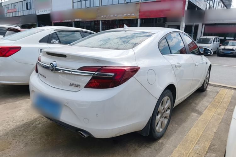 Used Buick Regal 2015 1.6T Leading Technology Model Rear Right 45 Deg