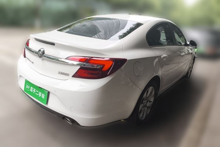 Used Buick Regal 2015 1.6T Leading Technology Model Rear Right 45 Deg