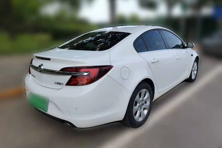 Used Buick Regal 2015 2.0L Leading Fashion Edition Rear Right 45 Deg