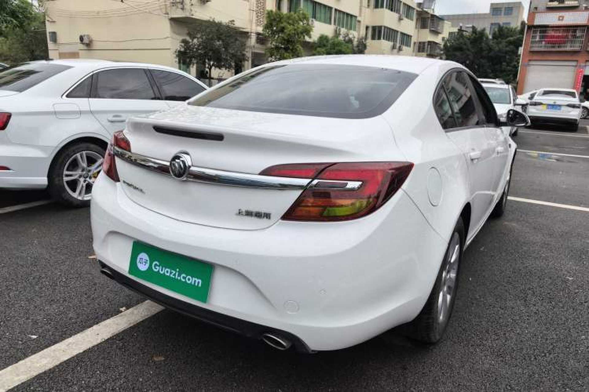 Used Buick Regal 2015 2.0L Leading Fashion Edition Rear Right 45 Deg