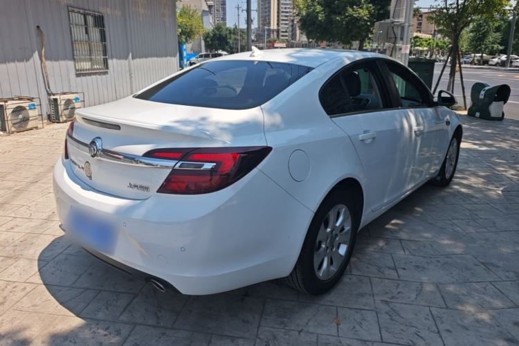 Used Buick Regal 2015 1.6T Leading Technology Model Rear Right 45 Deg