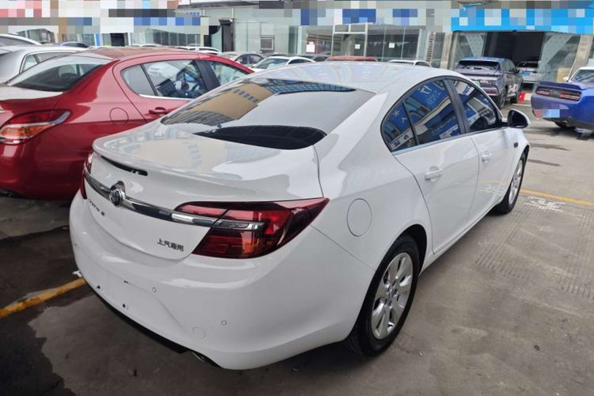 Used Buick Regal 2015 1.6T Leading Technology Model Rear Right 45 Deg