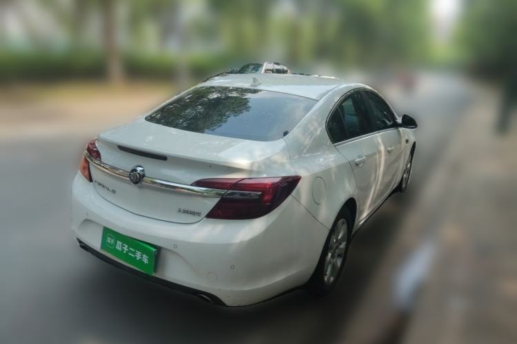 Used Buick Regal 2015 1.6T Leading Technology Model Rear Right 45 Deg