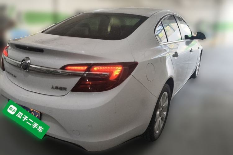 Used Buick Regal 2015 1.6T Leading Technology Model Rear Right 45 Deg