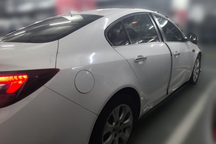 Used Buick Regal 2015 1.6T Elite Tech Model Rear Right 45 Deg