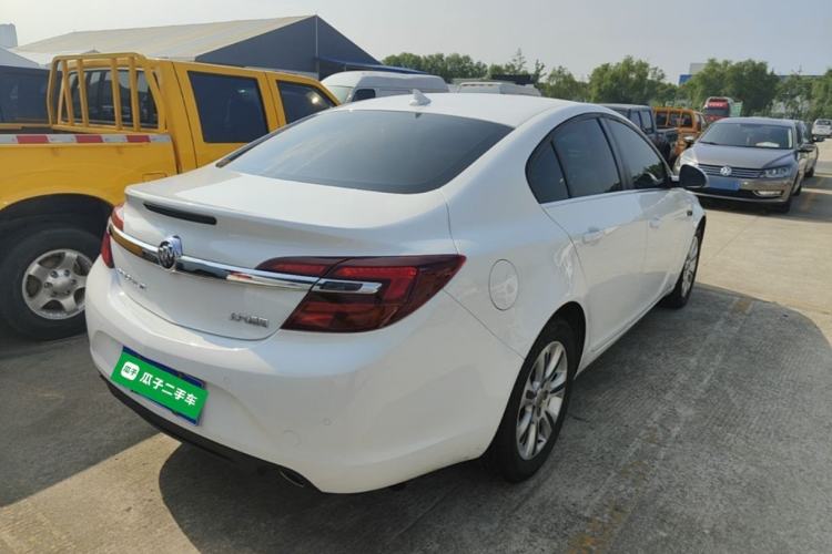Used Buick Regal 2015 1.6T Leading Technology Model Rear Right 45 Deg