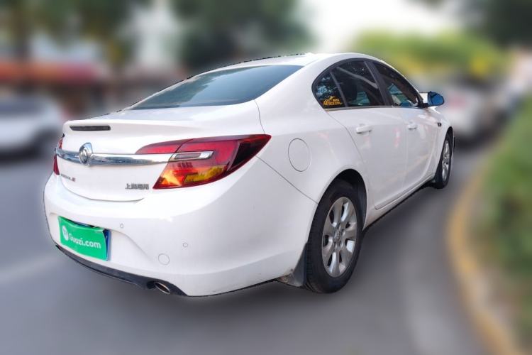 Used Buick Regal 2015 1.6T Leading Technology Model Rear Right 45 Deg