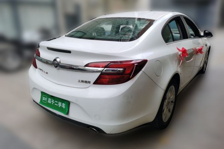 Used Buick Regal 2015 1.6T Leading Technology Model Rear Right 45 Deg