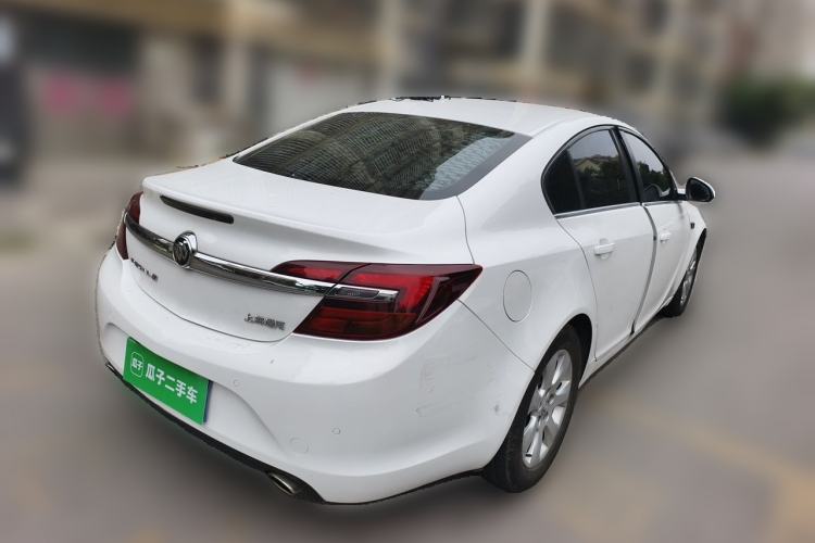 Used Buick Regal 2015 1.6T Leading Technology Model Rear Right 45 Deg
