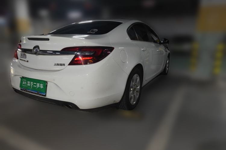 Used Buick Regal 2015 1.6T Leading Technology Model Rear Right 45 Deg