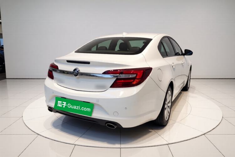 Used Buick Regal 2015 2.0L Leading Fashion Edition Rear Right 45 Deg