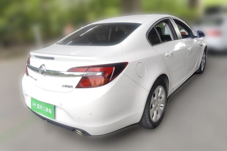 Used Buick Regal 2015 1.6T Leading Technology Model Rear Right 45 Deg