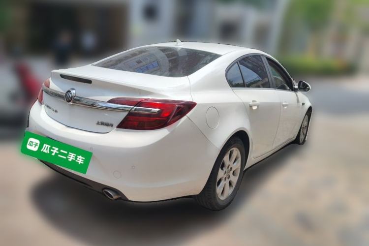 Used Buick Regal 2015 2.0L Leading Fashion Edition Rear Right 45 Deg
