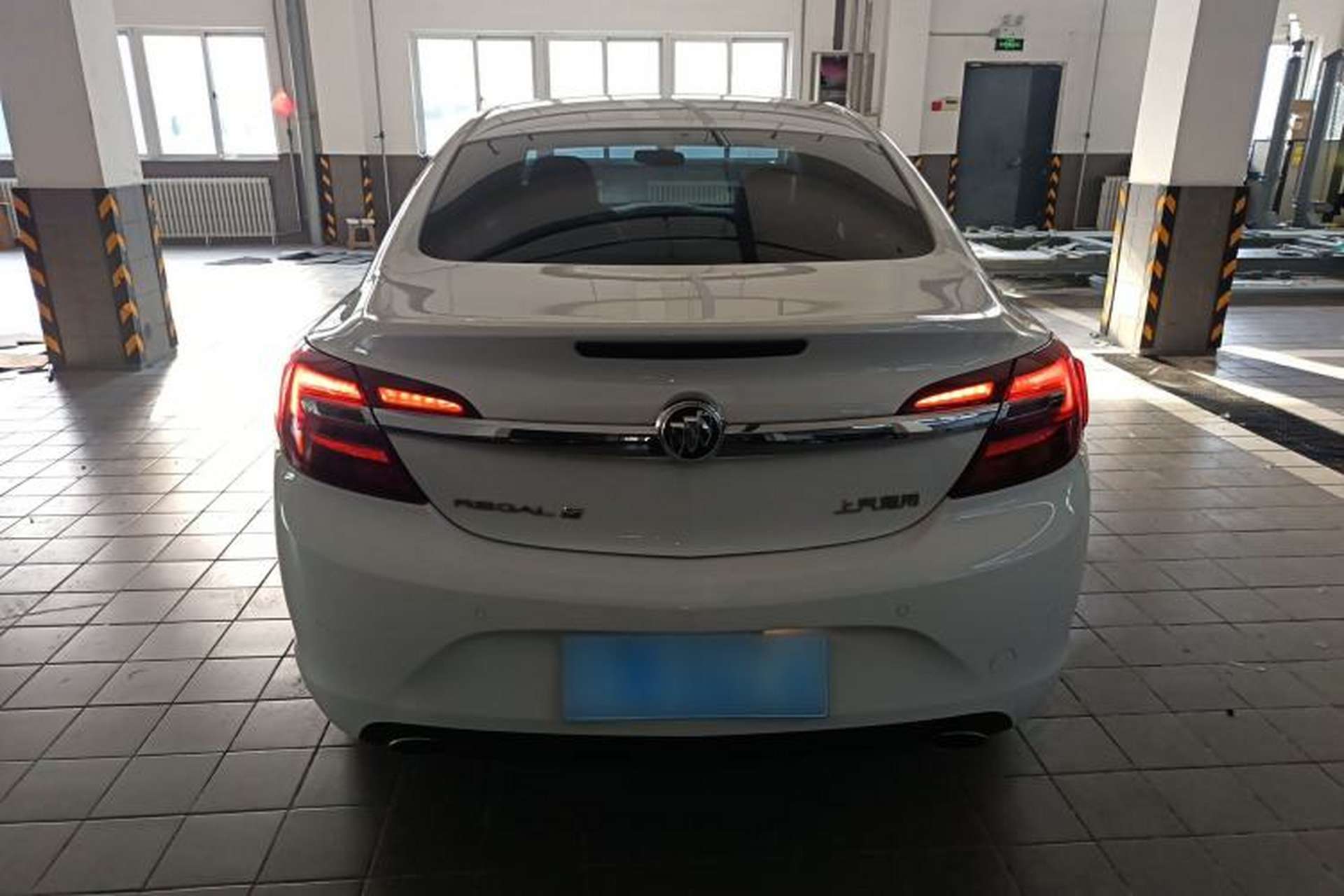 Used Buick Regal 2015 1.6T Leading Technology Model Rear