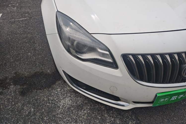 Used Buick Regal 2015 1.6T Leading Technology Model Right Front Headlight